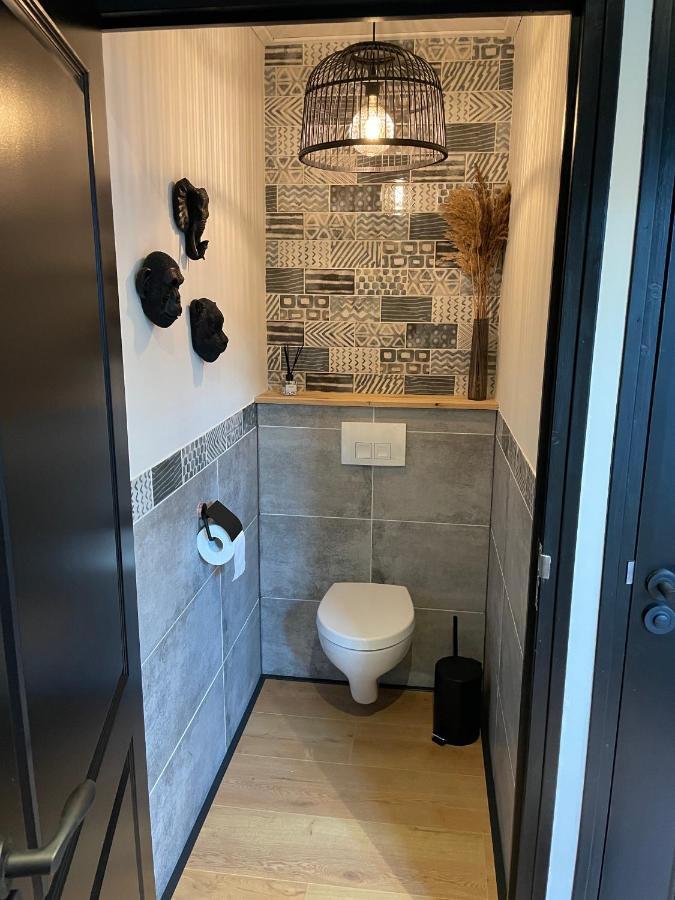 Hébergement de vacances De Heerlykheid Wemeldinge, Vlak Bij En Bos, Ruime Vakantiewoning Met Eigen Patio In De Karakteristieke Dorpsstraat Wemeldinge